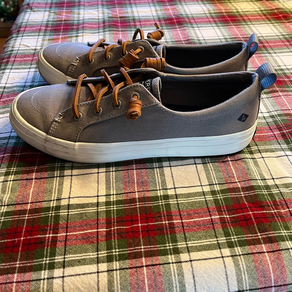 Women’s Sperry Crest Vibe Canvas Sneakers size 7.5